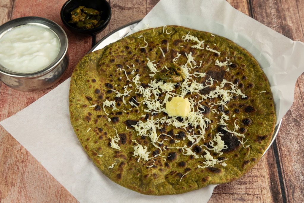 Palak Paneer Paratha 