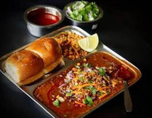 Kolhapuri Misal Pav